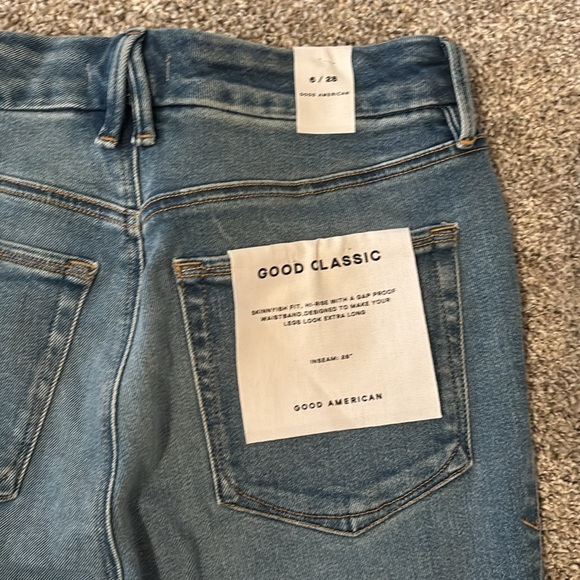 NEW-GOOD CLASSIC. Good American, skinnyish fit, high rise. Inseam 28” - Picture 5 of 6